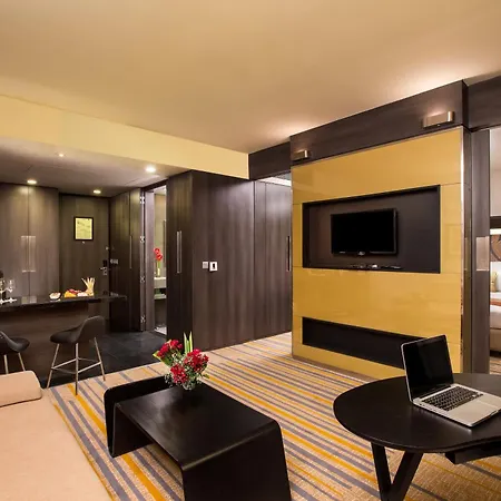 Novotel Kolkata Hotel And Residences Exterior photo