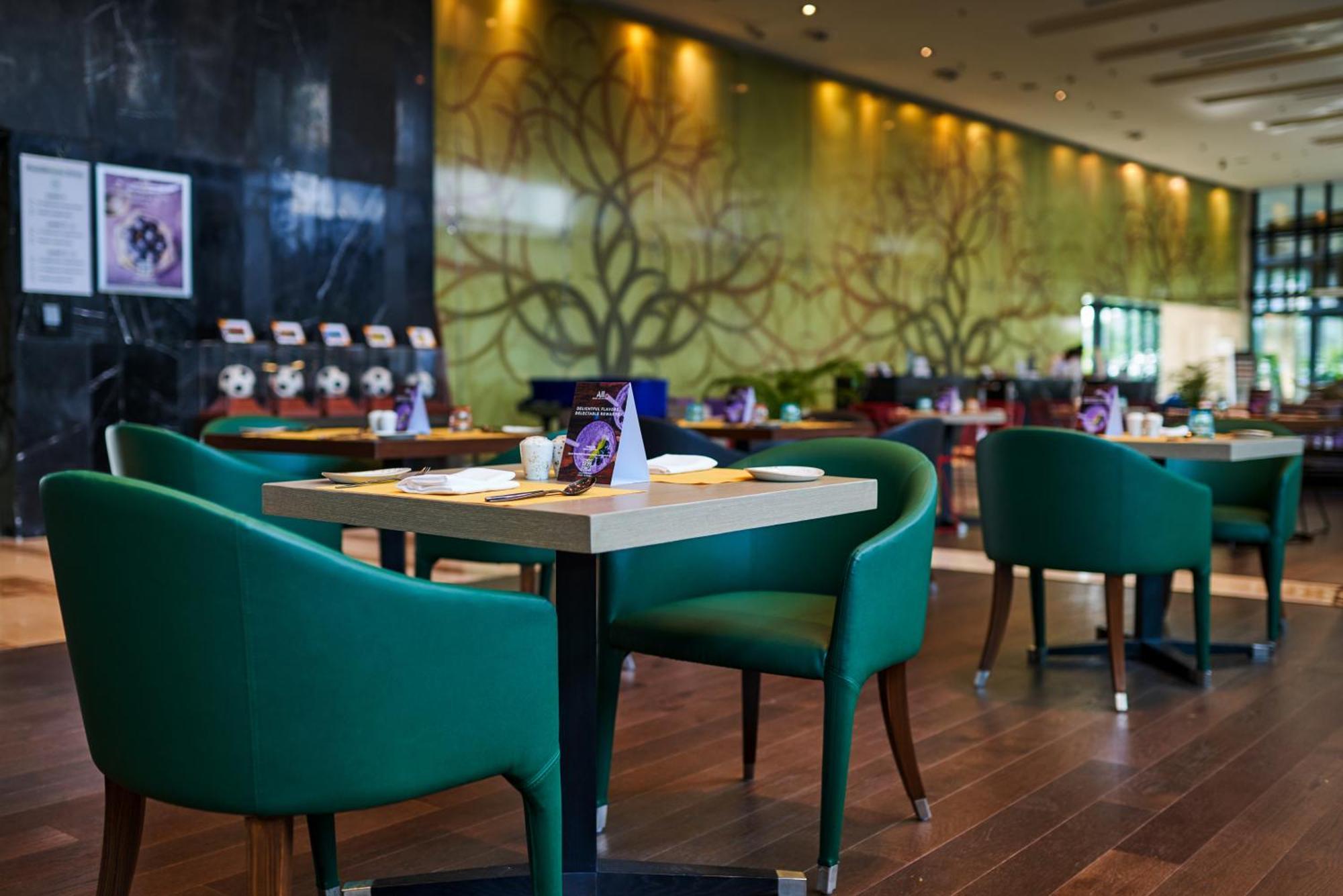 Hotel Novotel And Residences 5*
