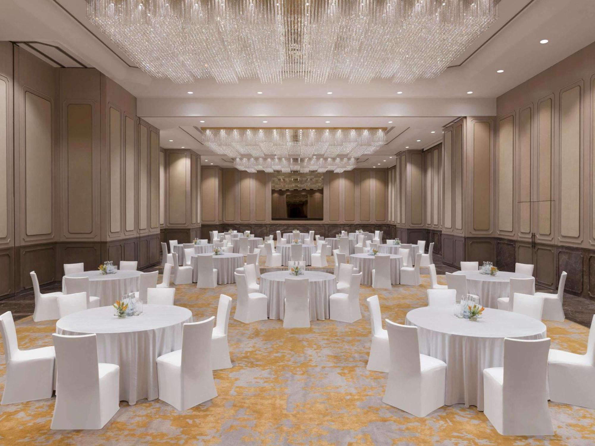 Hotel Novotel And Residences 5*
