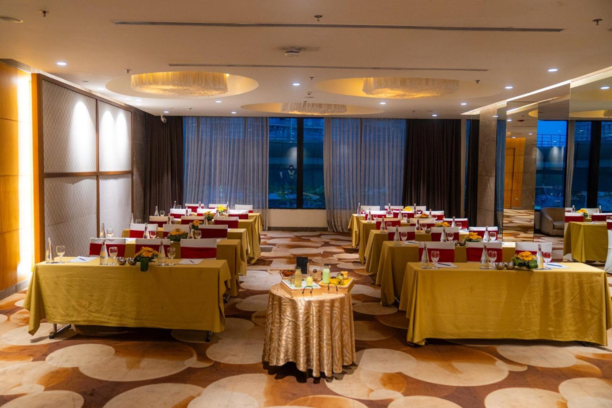 Hotel Novotel And Residences Kolkata